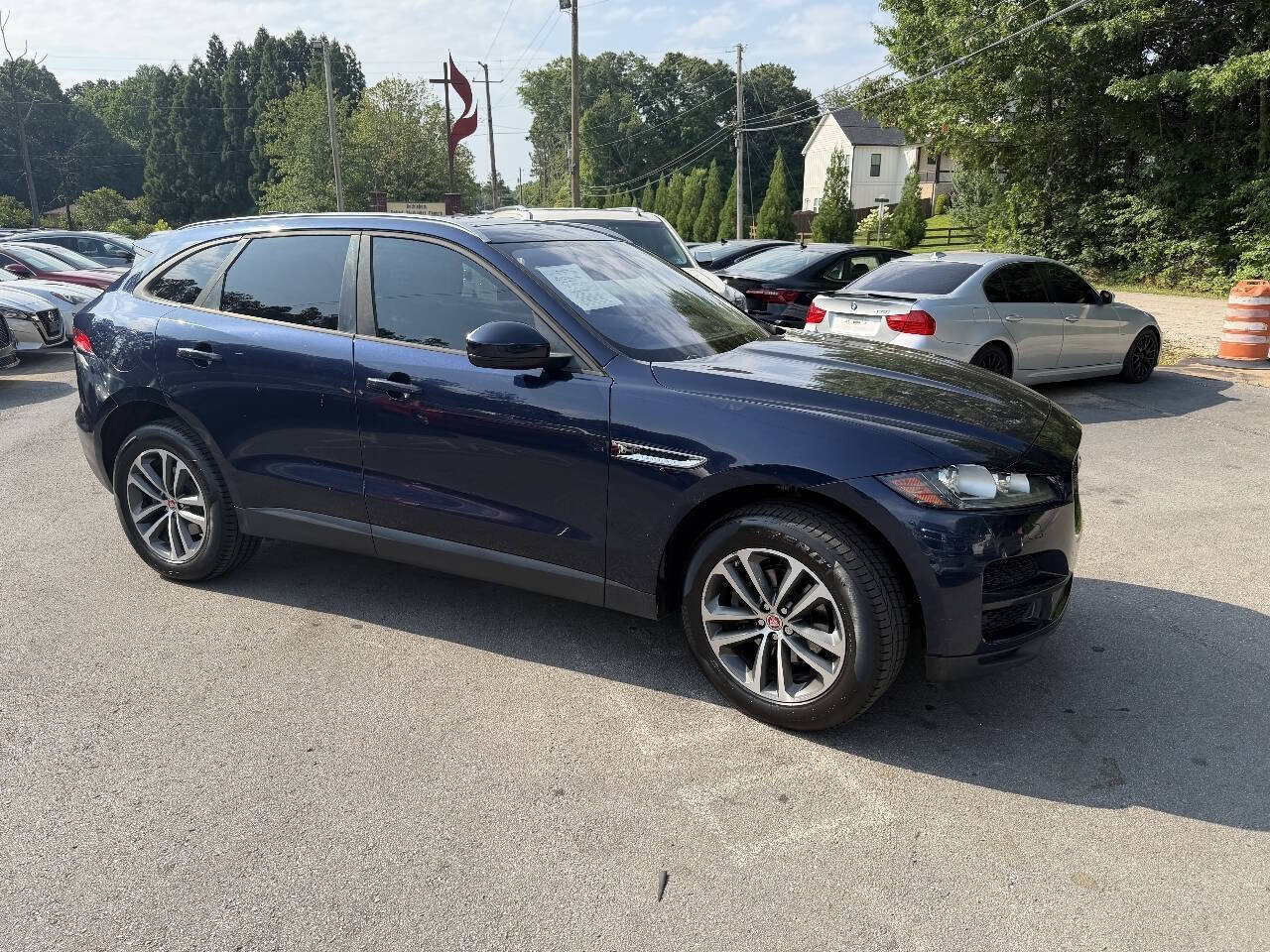 Used 2018 Jaguar F-PACE Premium AWD/4WD image 2