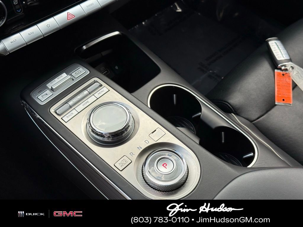 Used 2023 Genesis GV70 2.5T w/ Advanced Package image 34