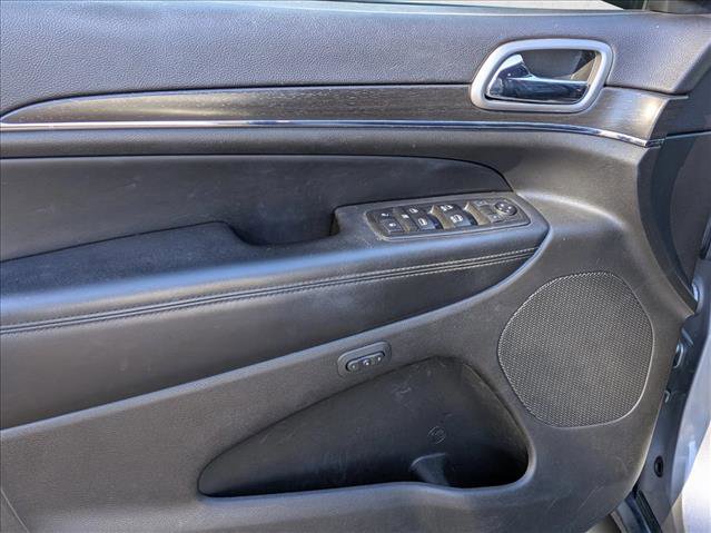 Used 2018 Jeep Grand Cherokee Limited image 14