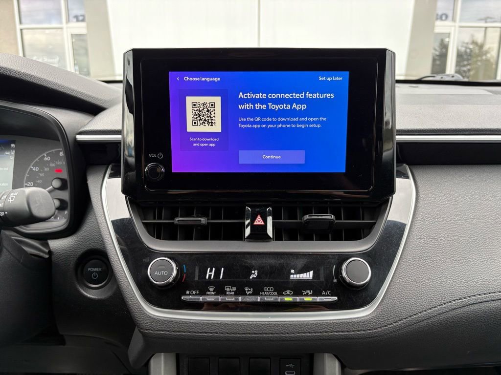Used 2024 Toyota Corolla Cross SE image 17