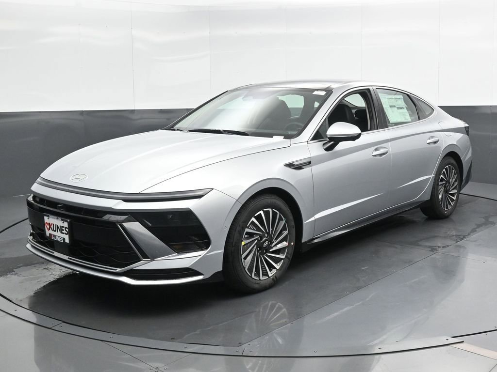 Certified 2025 Hyundai Sonata Limited image 8