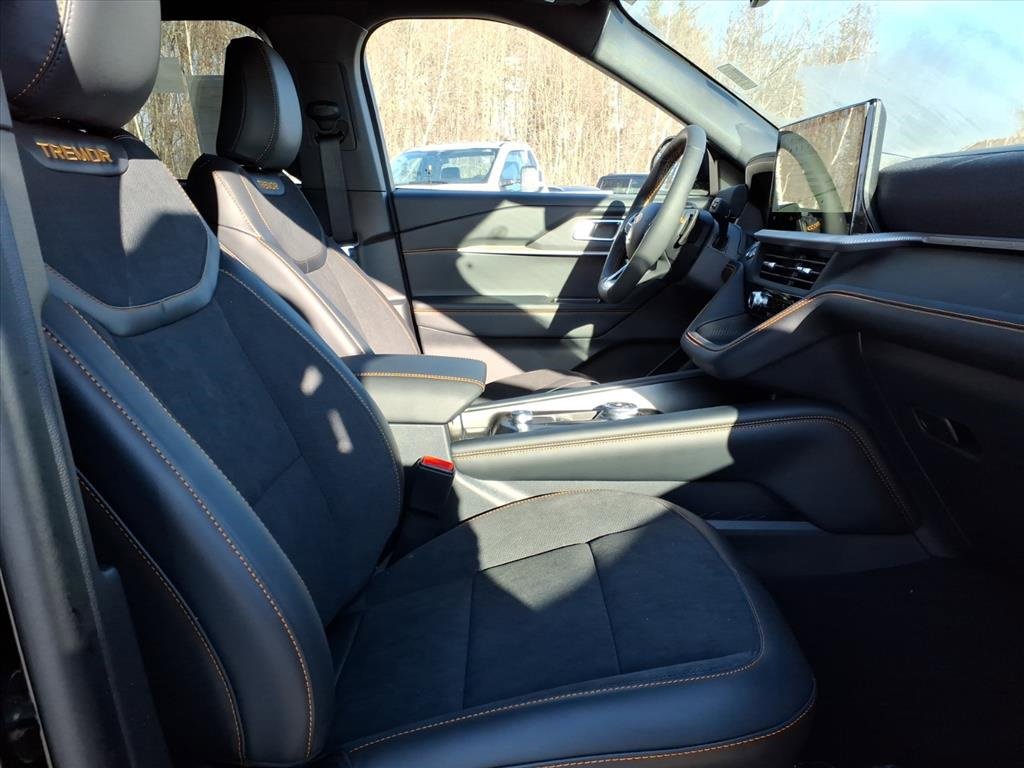 New 2026 Ford Explorer Tremor w/ Tremor Convenience Package image 9
