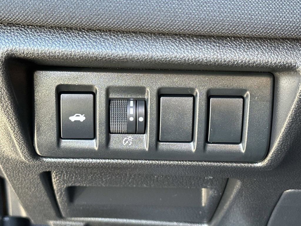 Used 2025 Subaru Legacy Premium image 21