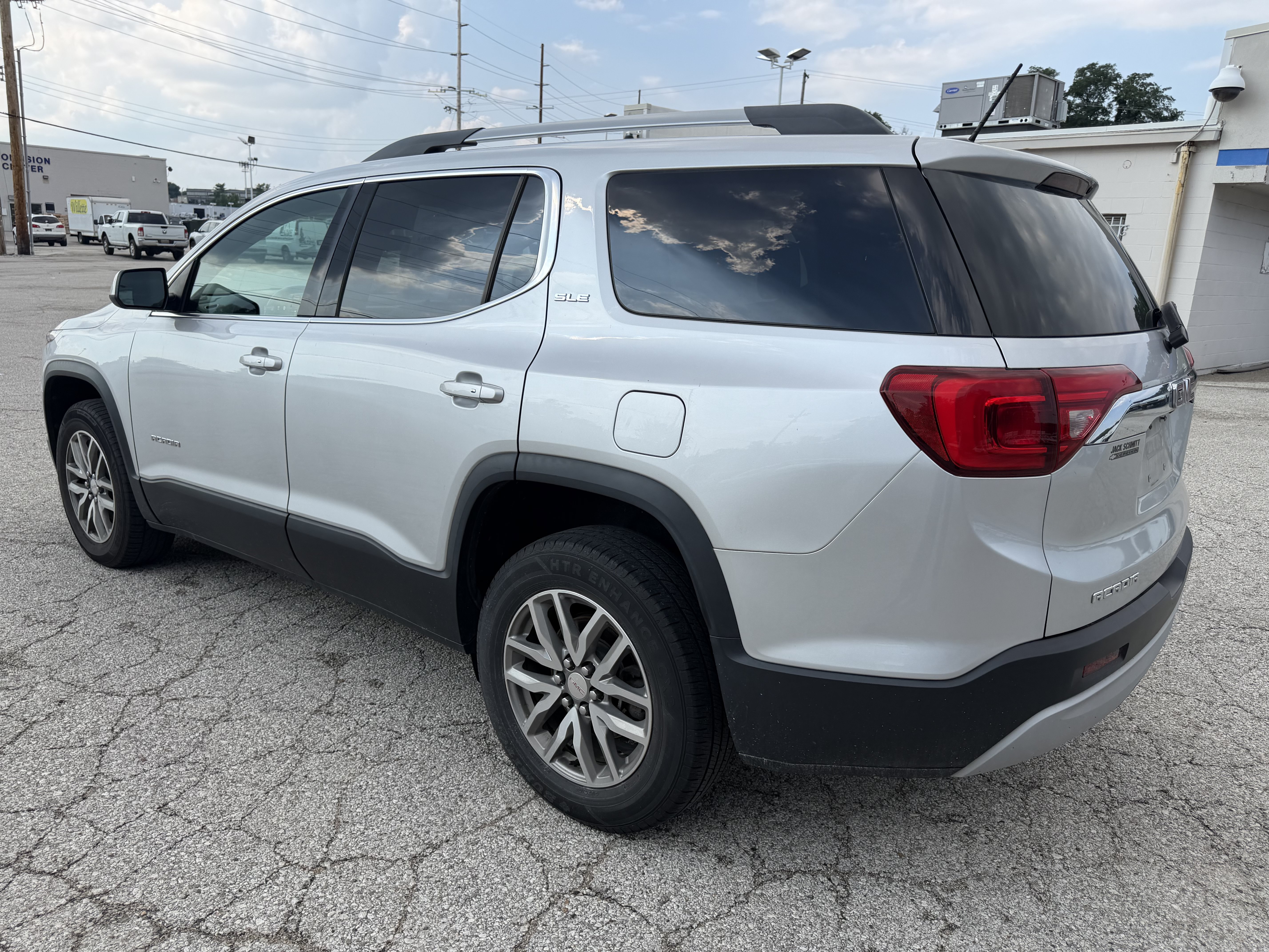 Used 2019 GMC Acadia SLE AWD/4WD image 5