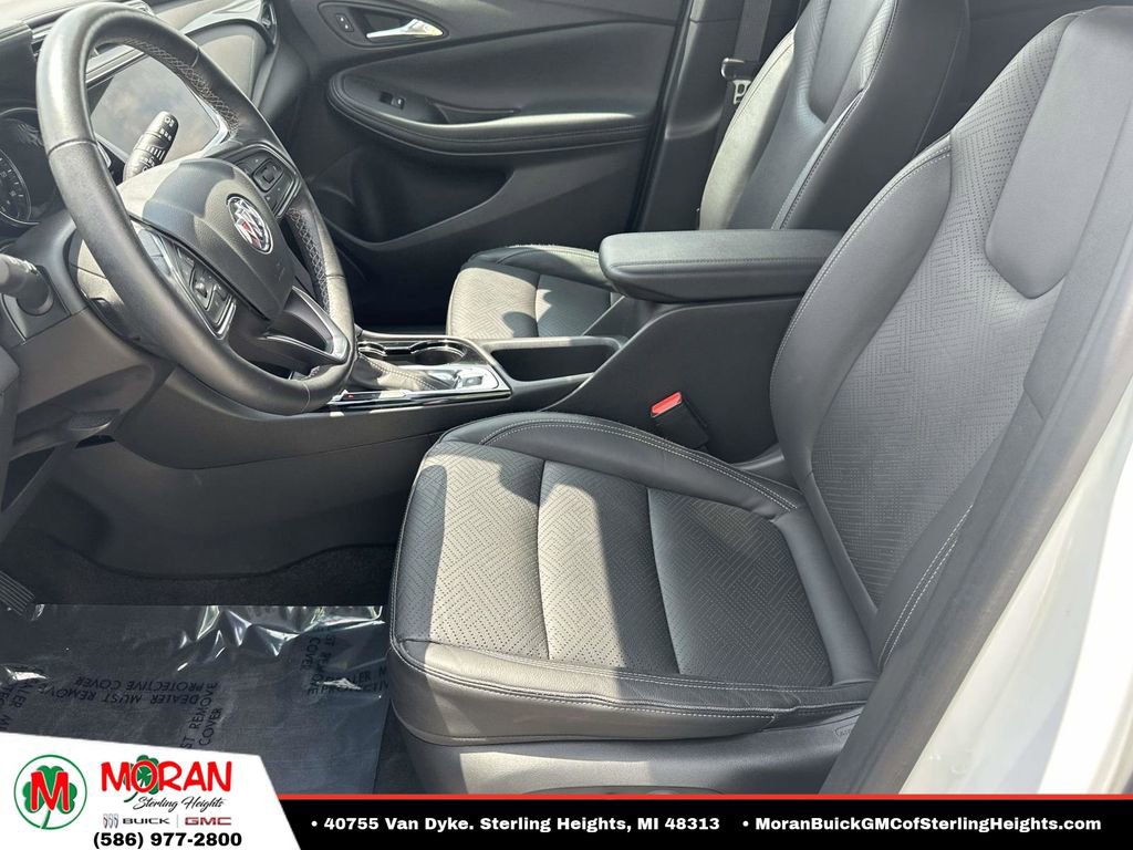 Certified 2022 Buick Encore GX Essence FWD image 18
