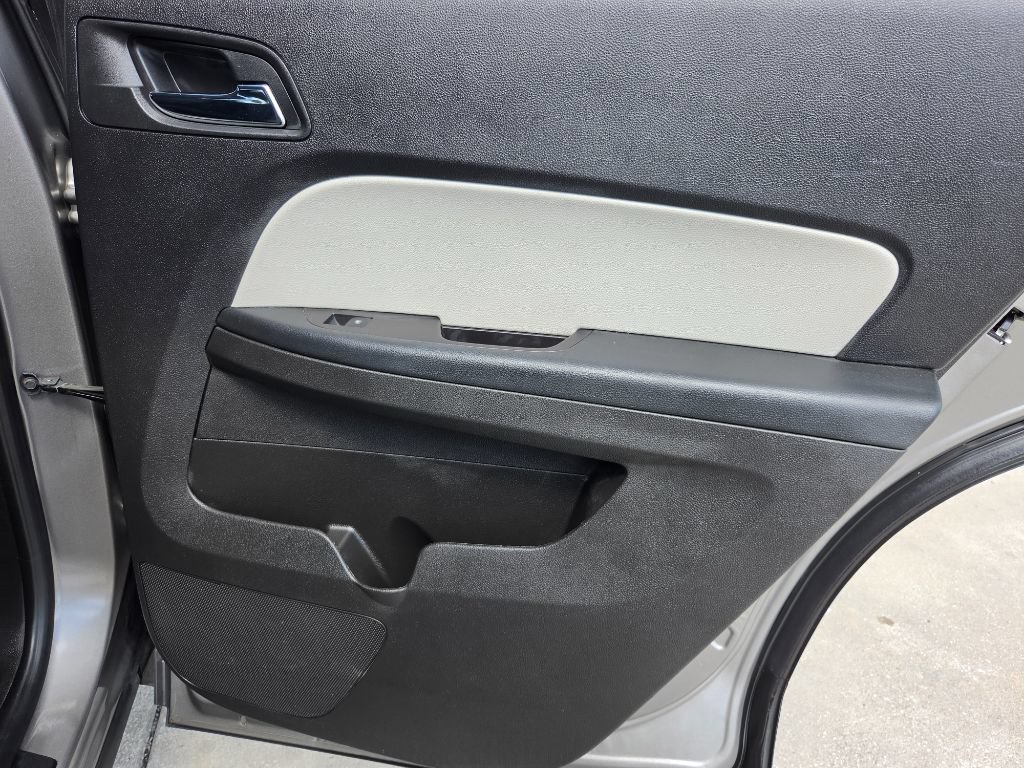 Used 2012 Chevrolet Equinox LT FWD image 25