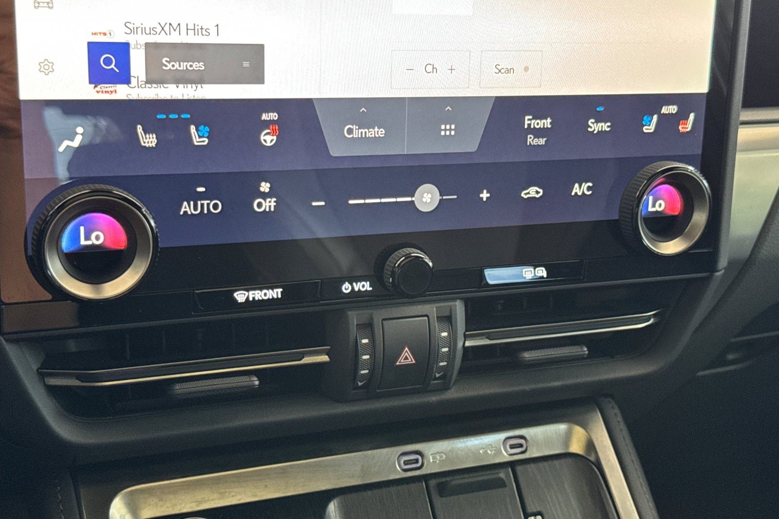 Certified 2024 Lexus GX 550 w/ Accessory Package (31) AWD/4WD image 28