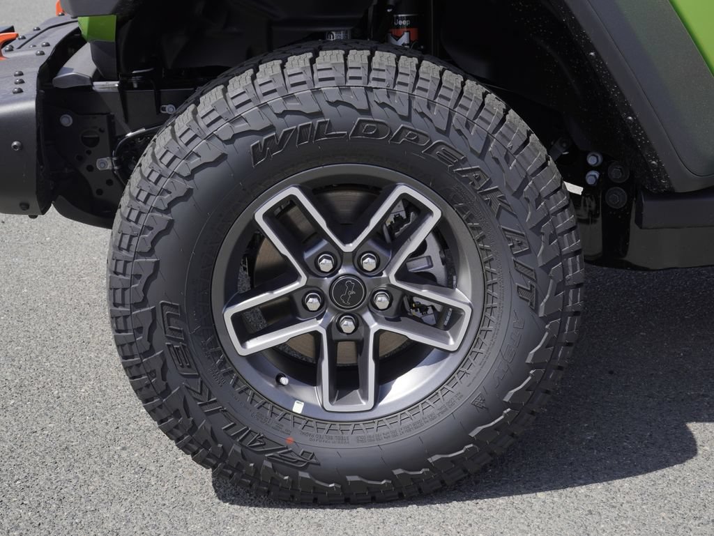 New 2026 Jeep Gladiator Mojave w/ Steel Bumper Group AWD/4WD image 10