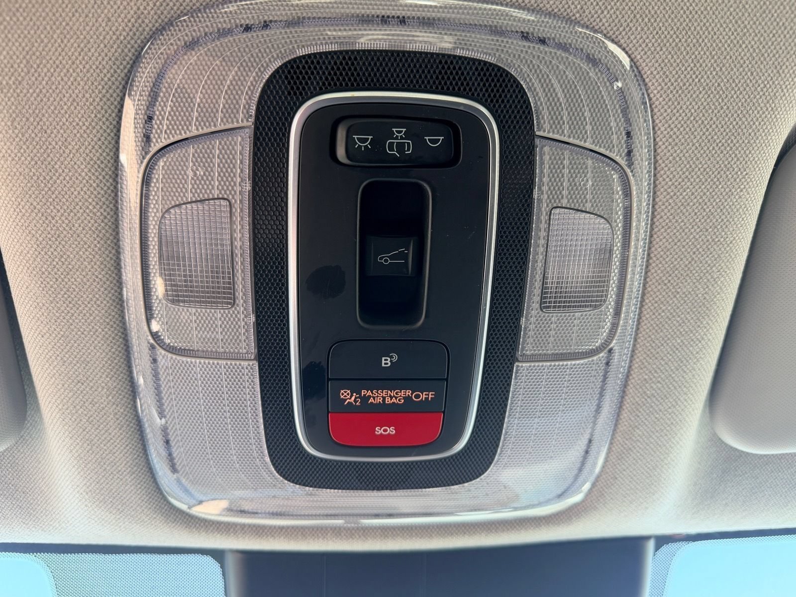 Used 2025 Hyundai Elantra SEL FWD image 30