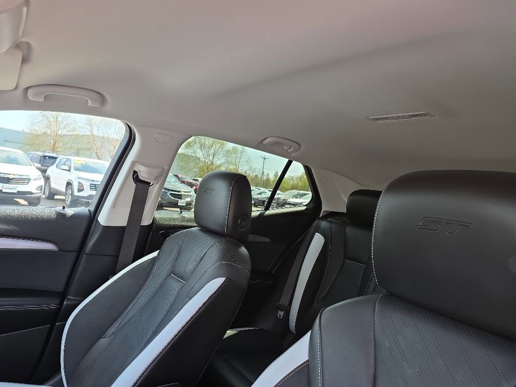 Used 2024 Buick Envision Sport Touring AWD/4WD image 23