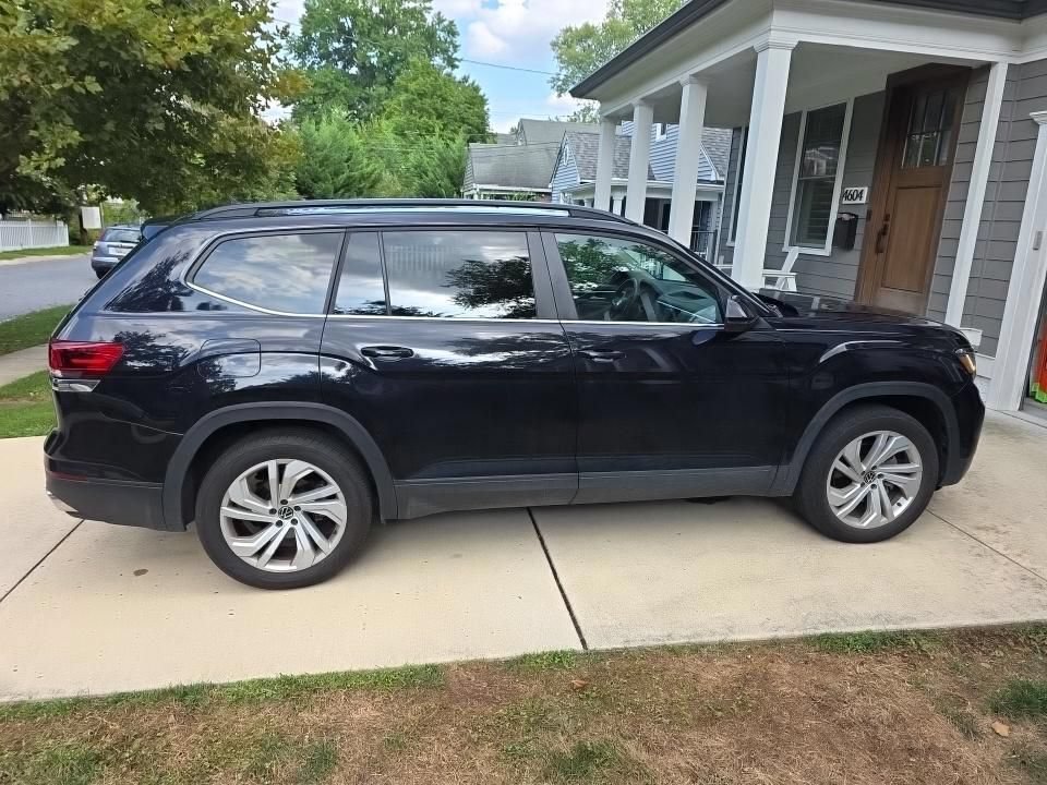 Certified 2023 Volkswagen Atlas SE w/ Panoramic Sunroof Package AWD/4WD image 8