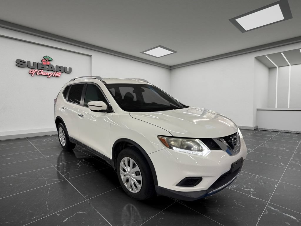 Used 2016 Nissan Rogue S w/ Appearance Package