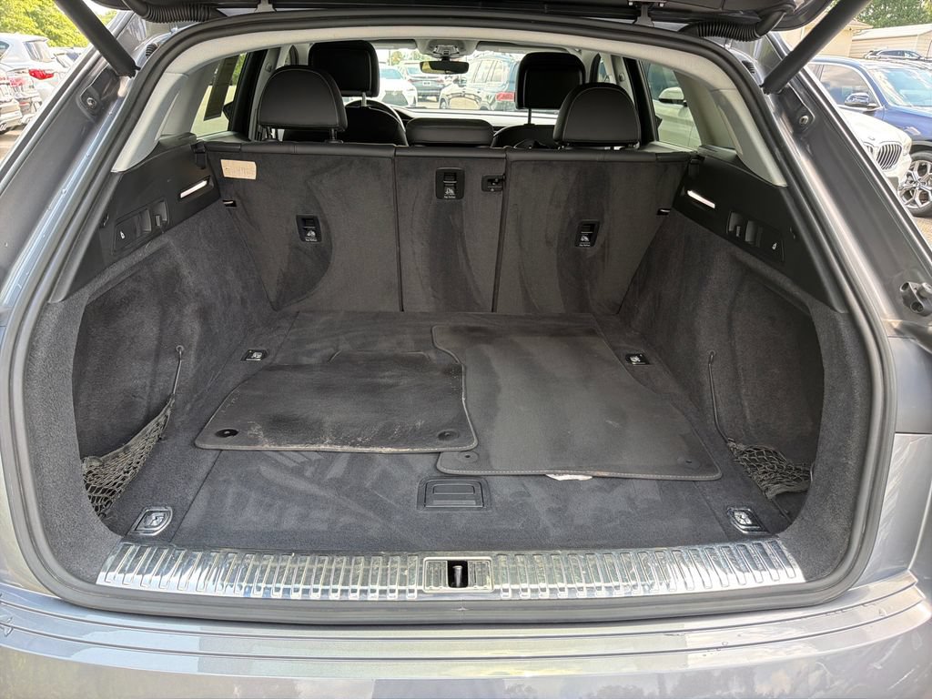 Used 2019 Audi e-tron Premium Plus AWD/4WD image 18