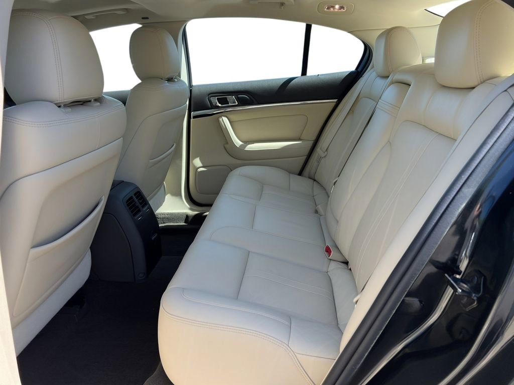 Used 2014 Lincoln MKS AWD image 7
