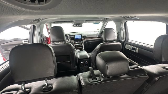 Used 2022 Ford Explorer Limited w/ Class IV Trailer Tow Package AWD/4WD image 19