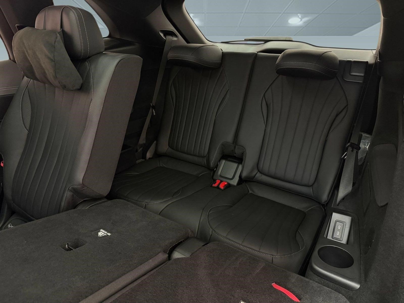 New 2027 Mercedes-Benz EQS 400 4MATIC SUV image 29