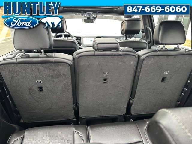 Used 2023 Jeep Wagoneer 4WD w/ Premium Group I image 10