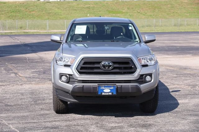 Used 2023 Toyota Tacoma SR5 AWD/4WD image 4