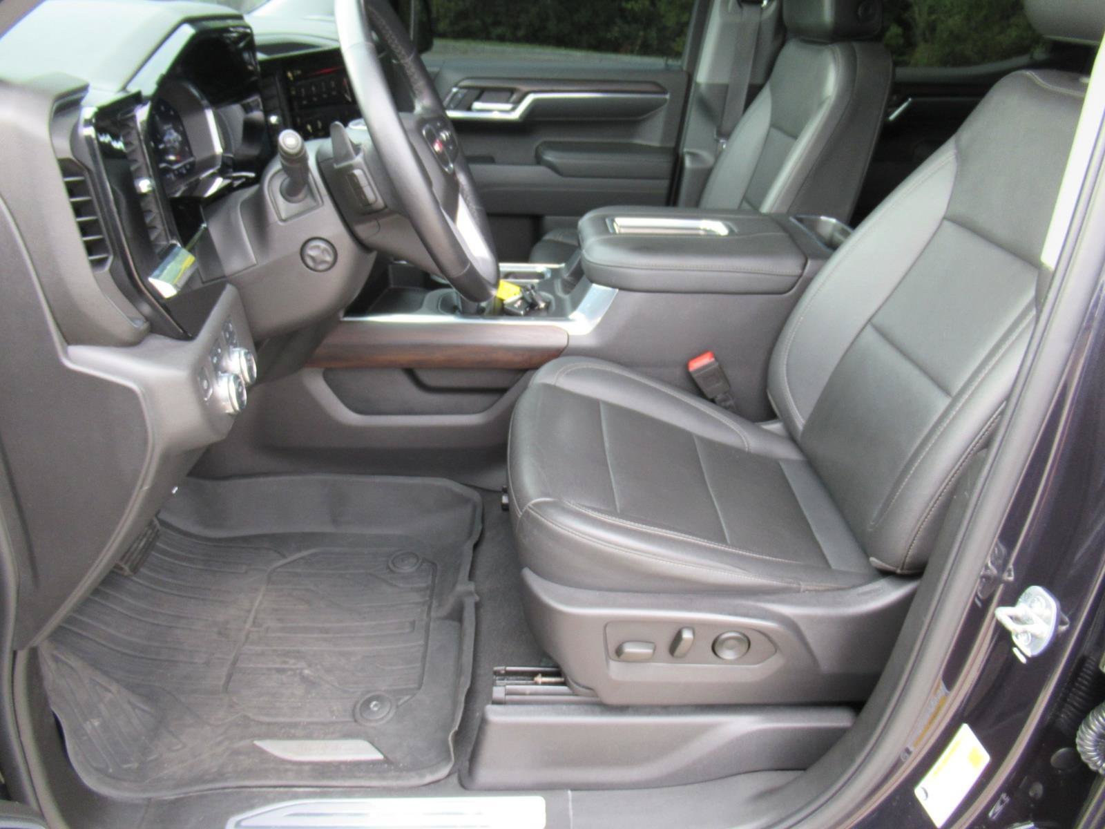 Used 2022 GMC Sierra 1500 SLT w/ SLT Premium Plus Package AWD/4WD image 20