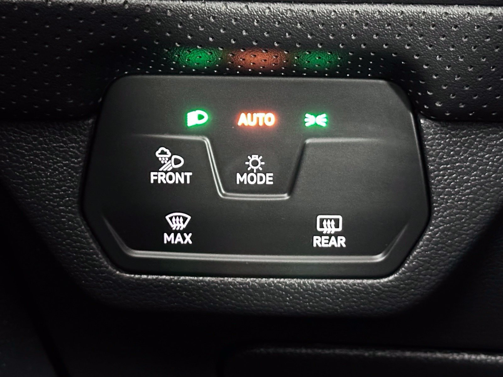 Used 2025 Volkswagen Atlas SEL Premium R-Line AWD/4WD image 38