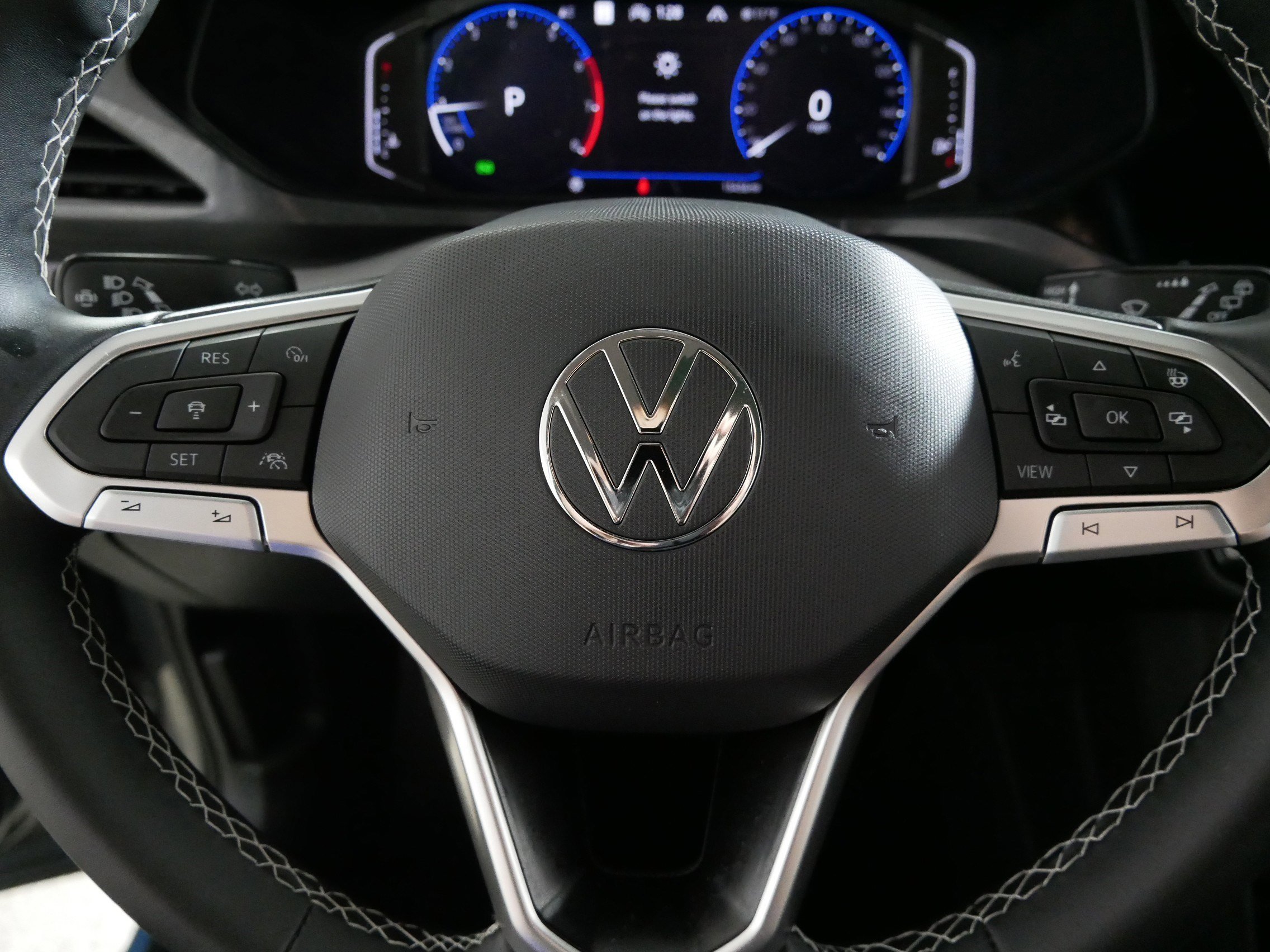 Used 2023 Volkswagen Taos SEL image 25