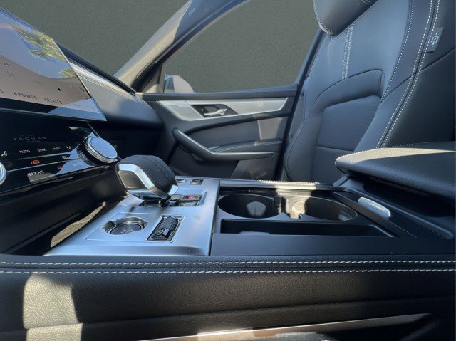 New 2026 Jaguar F-PACE R-Dynamic S image 26