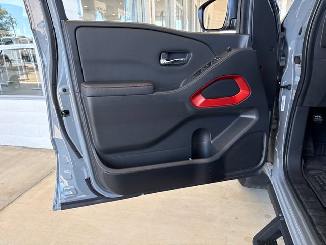 Used 2024 Nissan Frontier PRO-4X w/ Off-Road Protection Package AWD/4WD image 10