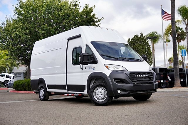 New 2024 RAM ProMaster 3500 w/ Delivery Van Package image 2