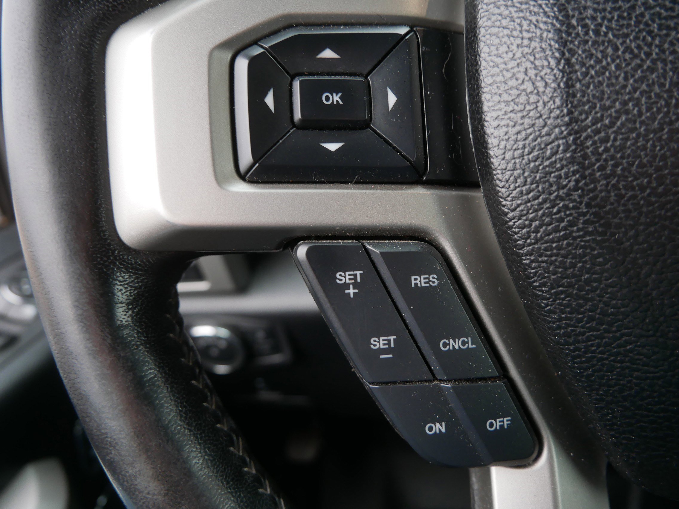 Used 2017 Ford F350 Lariat w/ Chrome Package AWD/4WD image 24