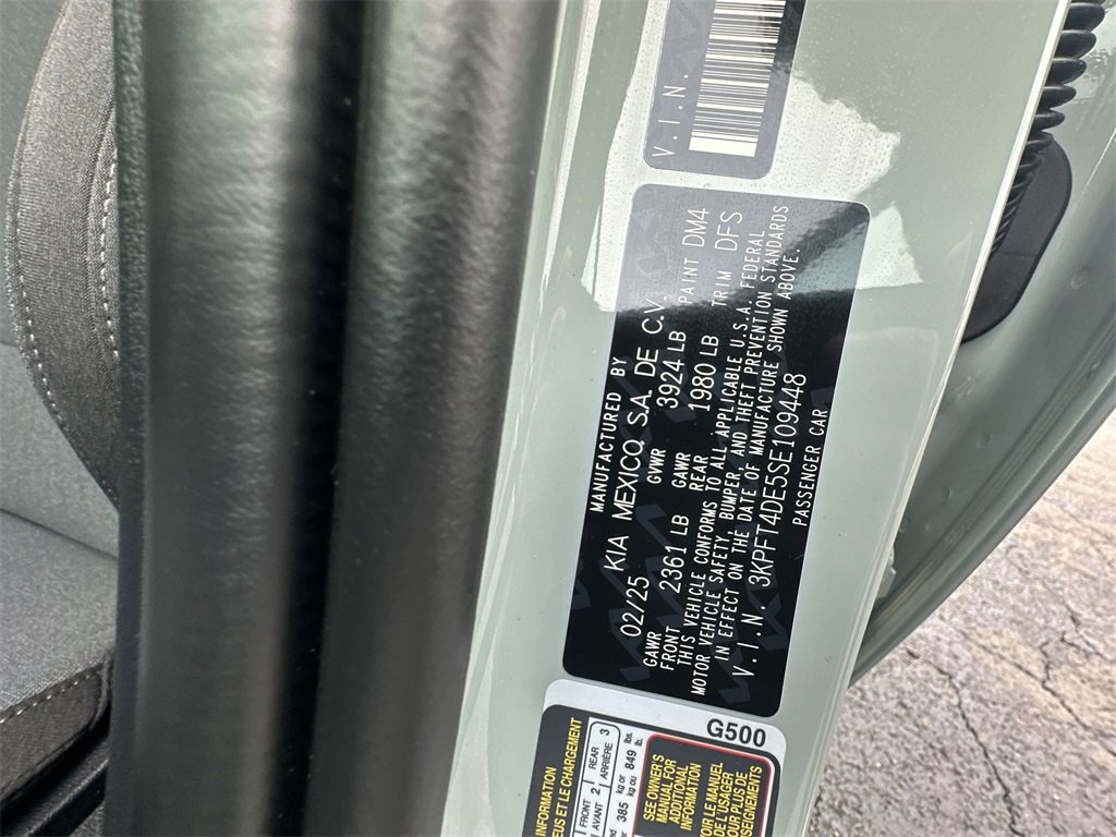 Used 2025 Kia K4 LXS image 19