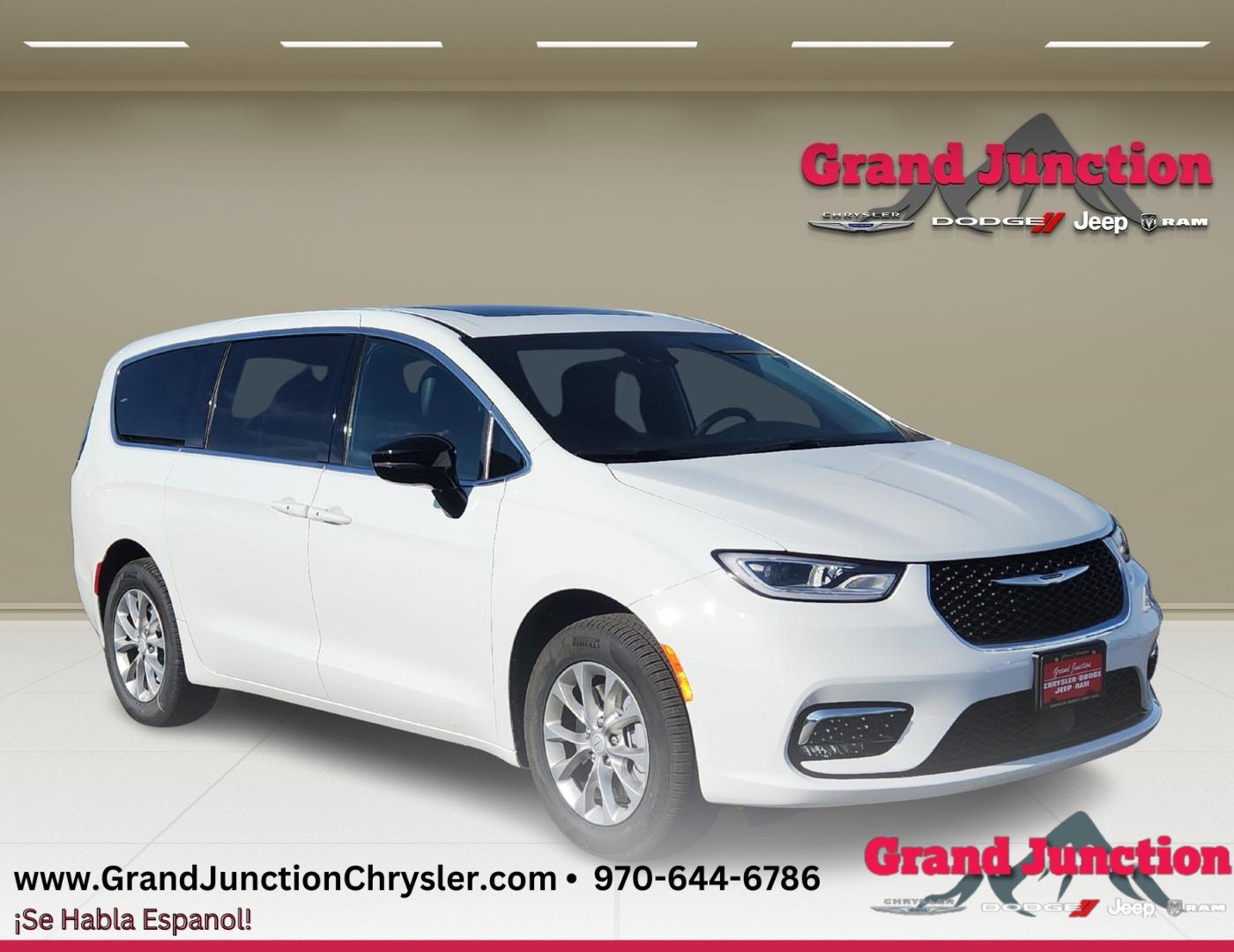 New 2026 Chrysler Pacifica Limited AWD/4WD image 1