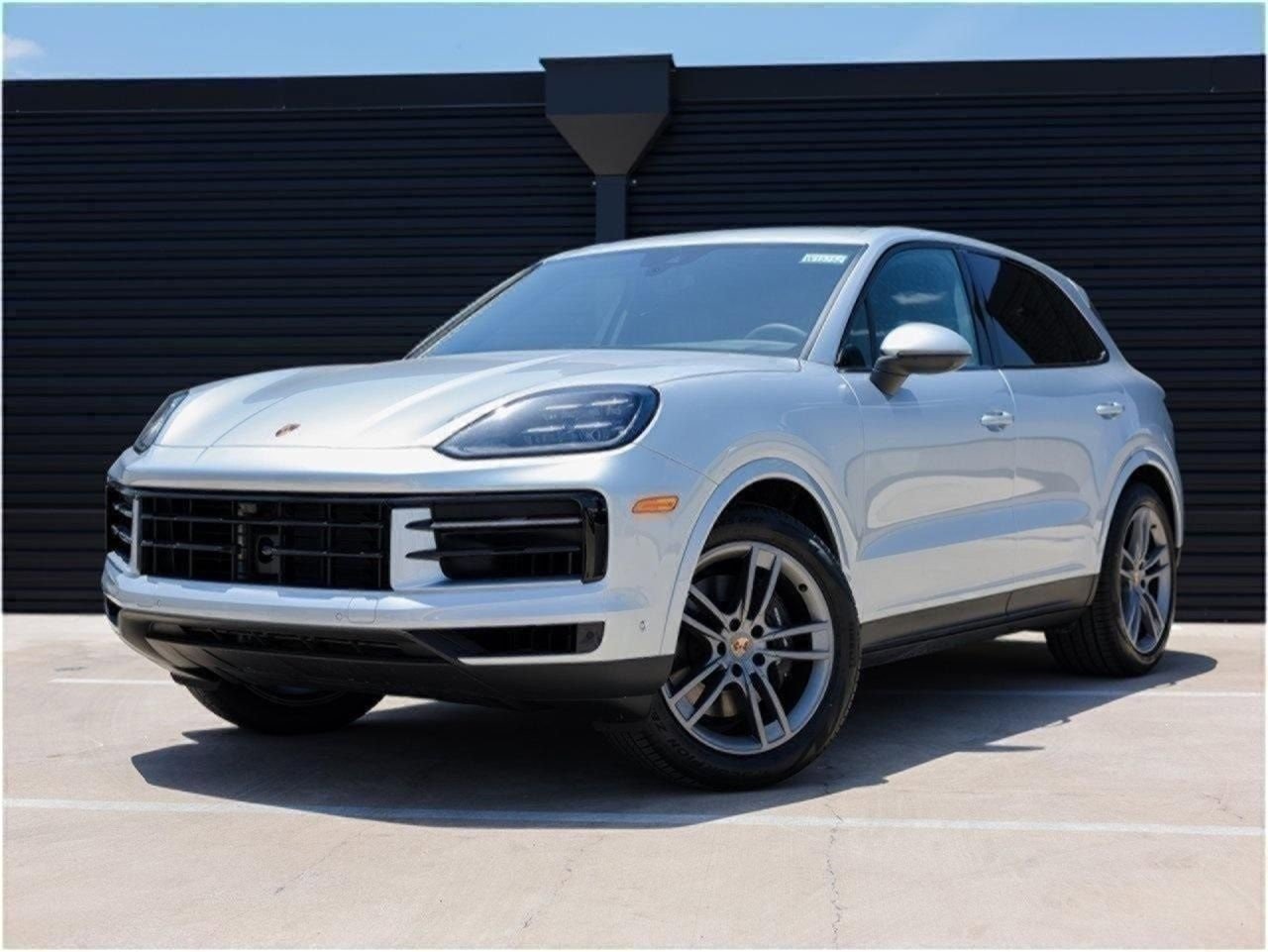 New 2025 Porsche Cayenne