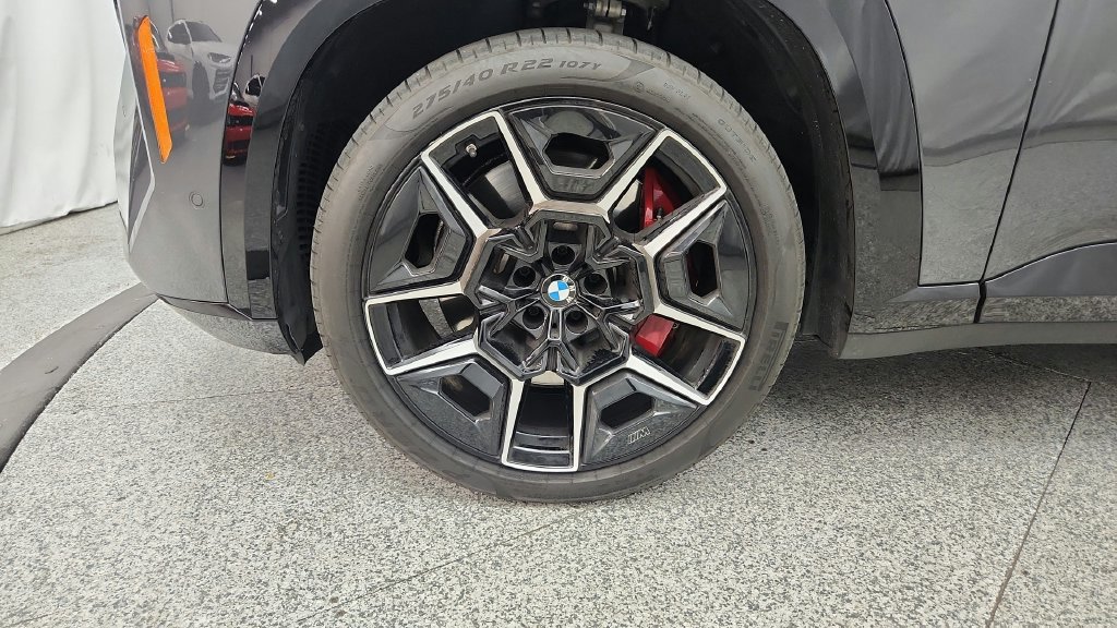 Used 2023 BMW XM AWD/4WD image 16