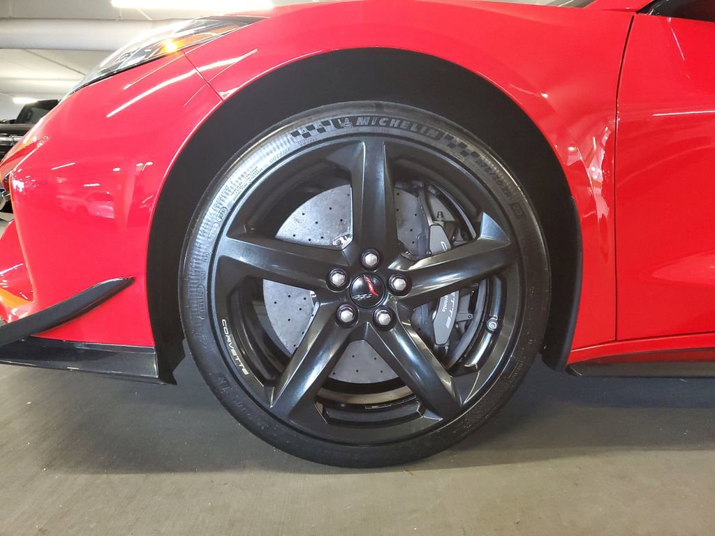 Used 2023 Chevrolet Corvette Z06 w/ Z07 Performance Package RWD image 7