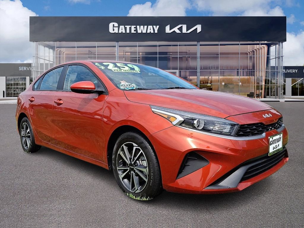 Certified 2023 Kia Forte LXS FWD image 1