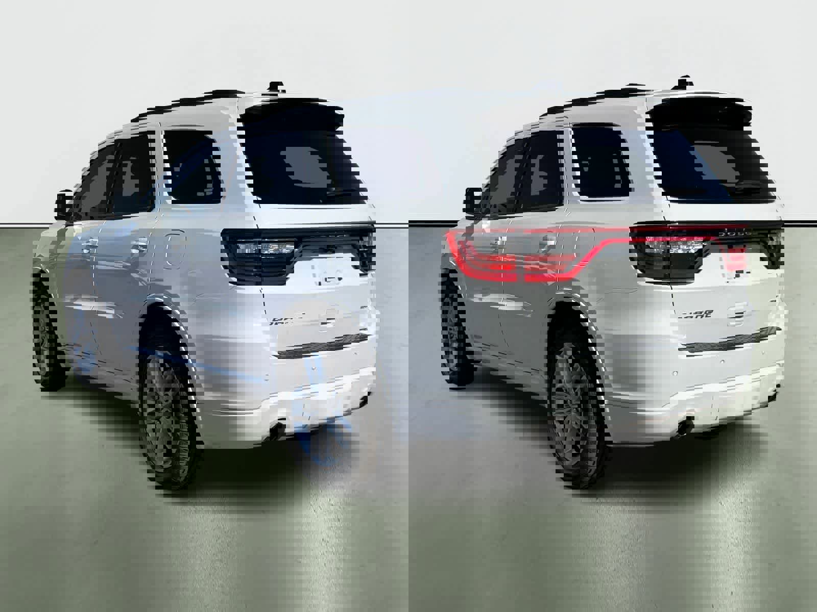 Used 2024 Dodge Durango GT image 3