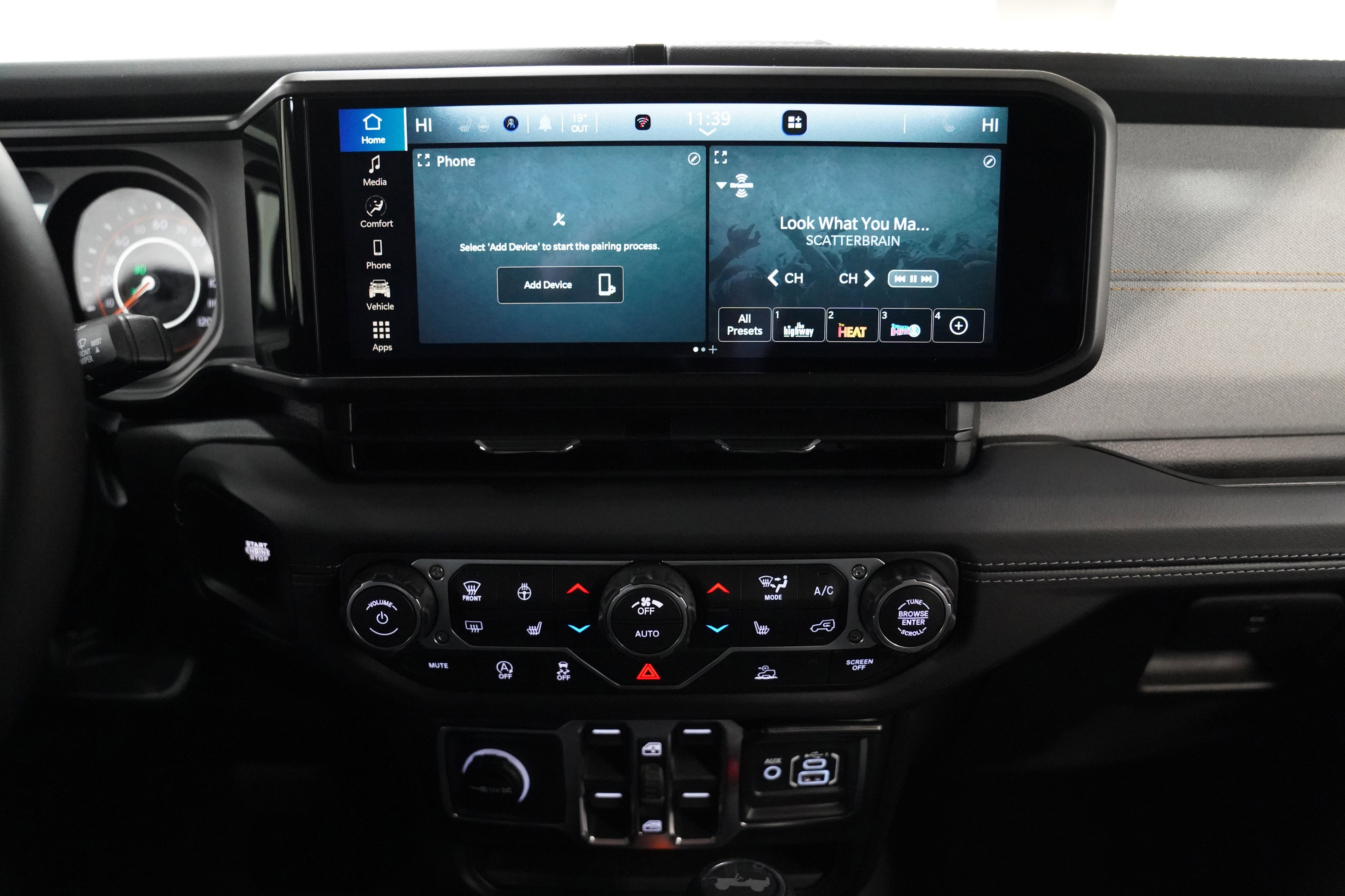 New 2026 Jeep Wrangler Sahara image 22