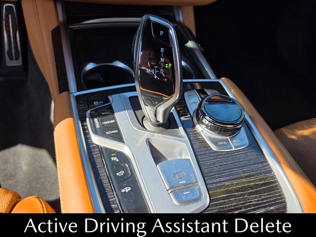 Used 2021 BMW 750i xDrive w/ Executive Package image 28