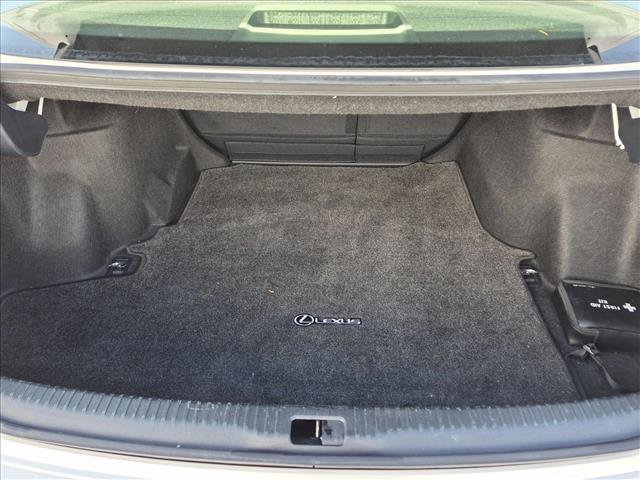 Used 2014 Lexus IS 250 w/ Navigation Package RWD image 6