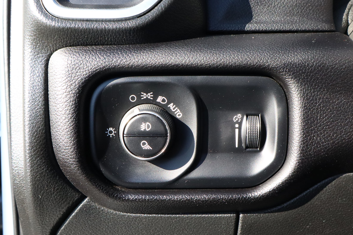 Used 2024 RAM 2500 Big Horn AWD/4WD image 18