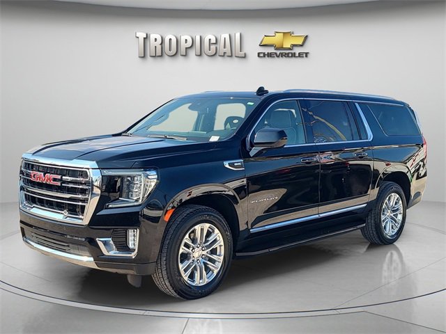 Used 2024 GMC Yukon XL SLT image 1