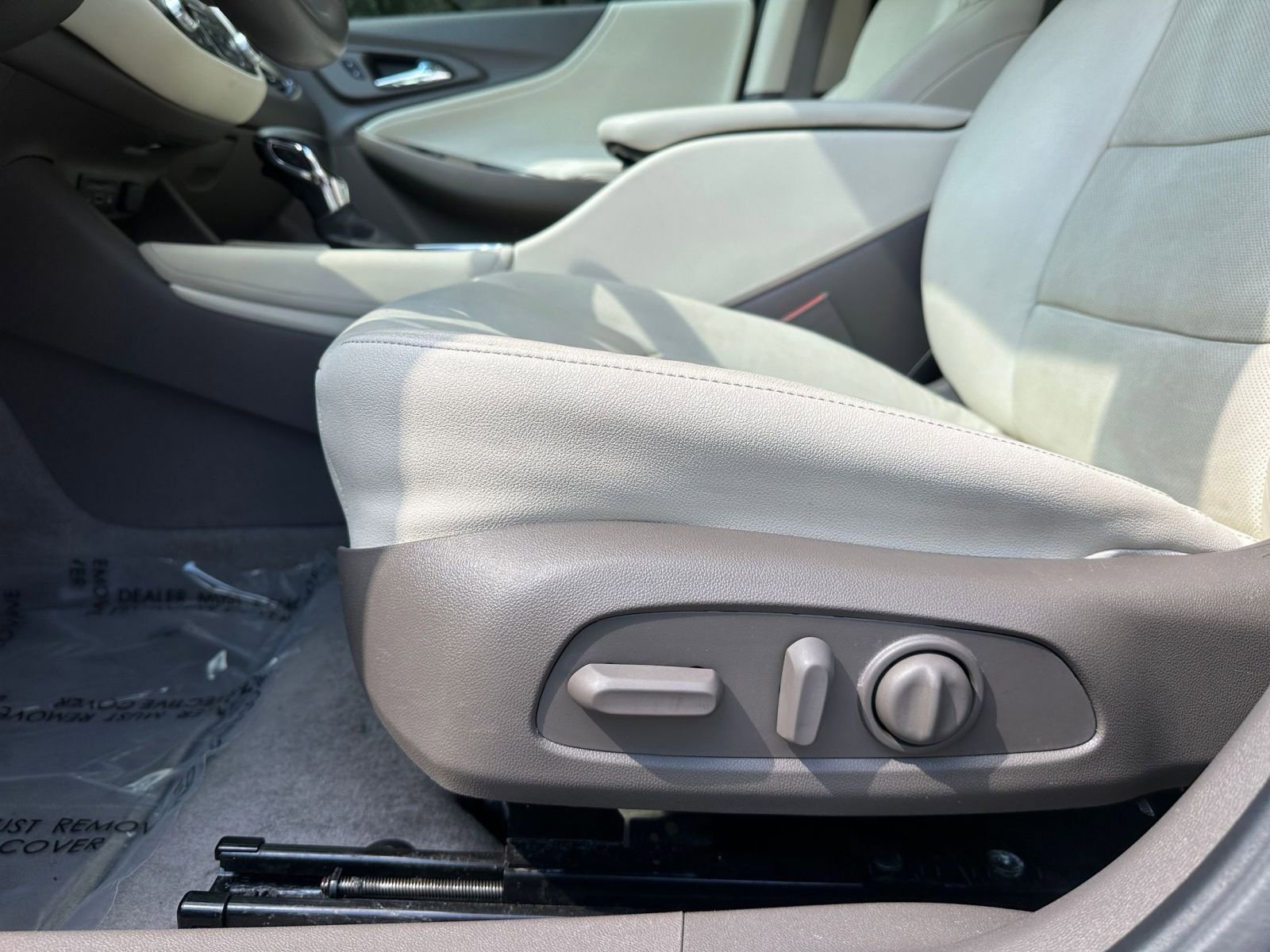 Used 2024 Chevrolet Malibu LT image 27