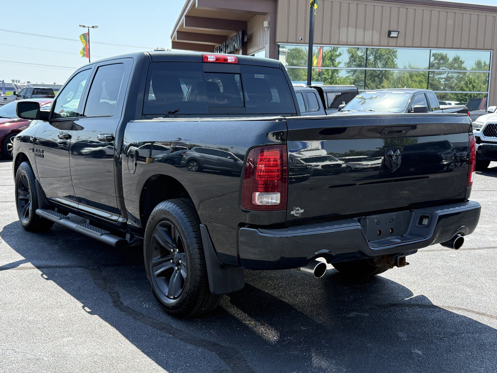 Used 2017 RAM 1500 Sport w/ Black Ram 1500 Sport Group AWD/4WD image 6