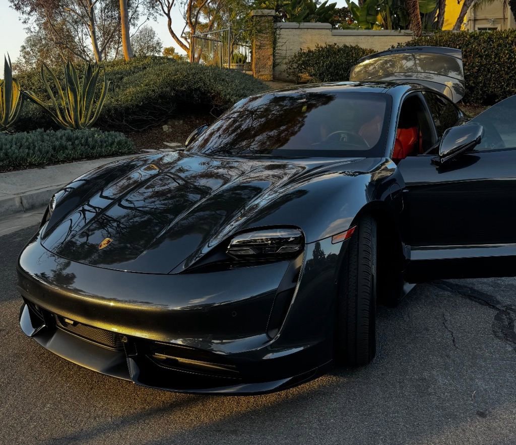 Used 2020 Porsche Taycan Turbo S image 5