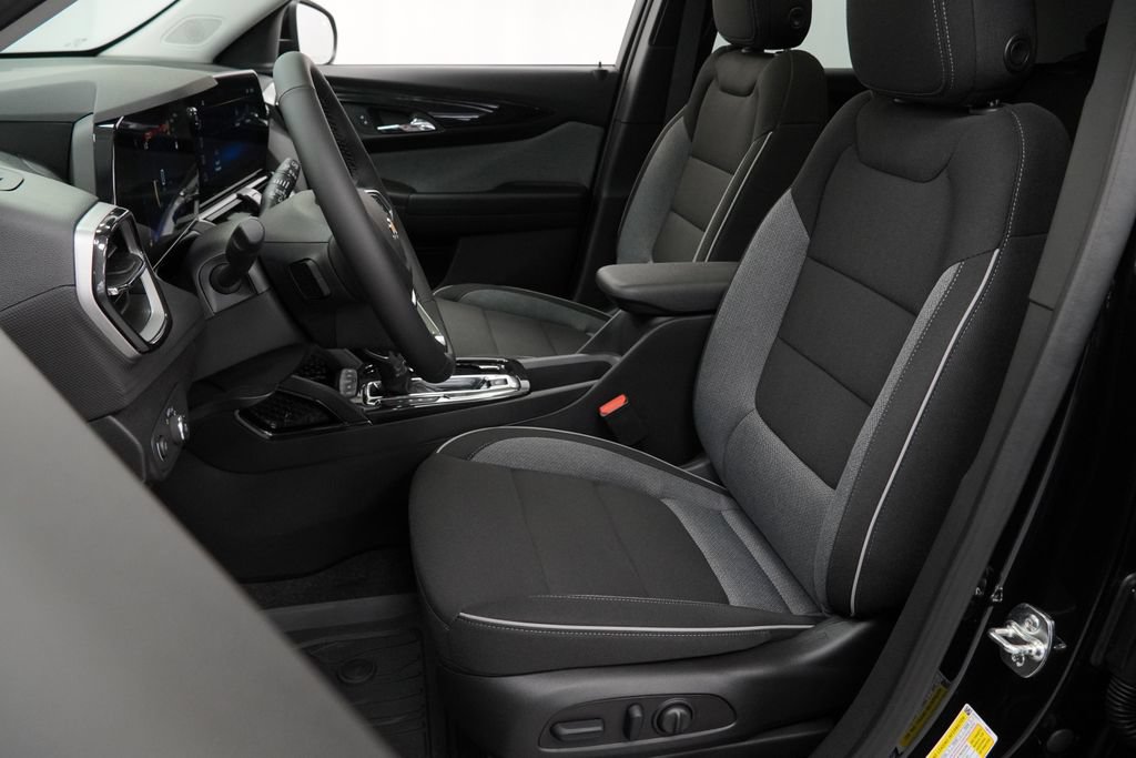 New 2026 Chevrolet TrailBlazer LT w/ Convenience Package FWD image 6
