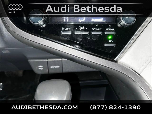 Used 2018 Toyota Camry SE w/ Moonroof Package image 24