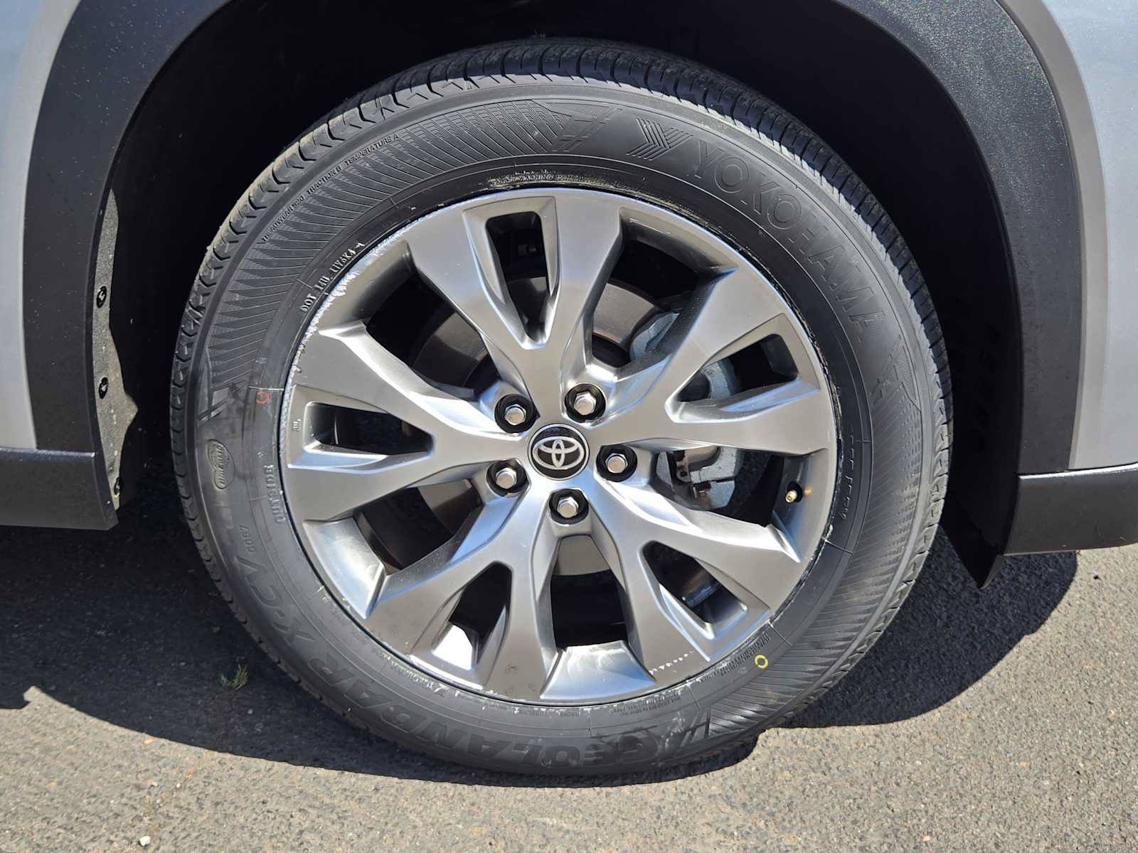 Used 2024 Toyota Grand Highlander AWD Hybrid image 10