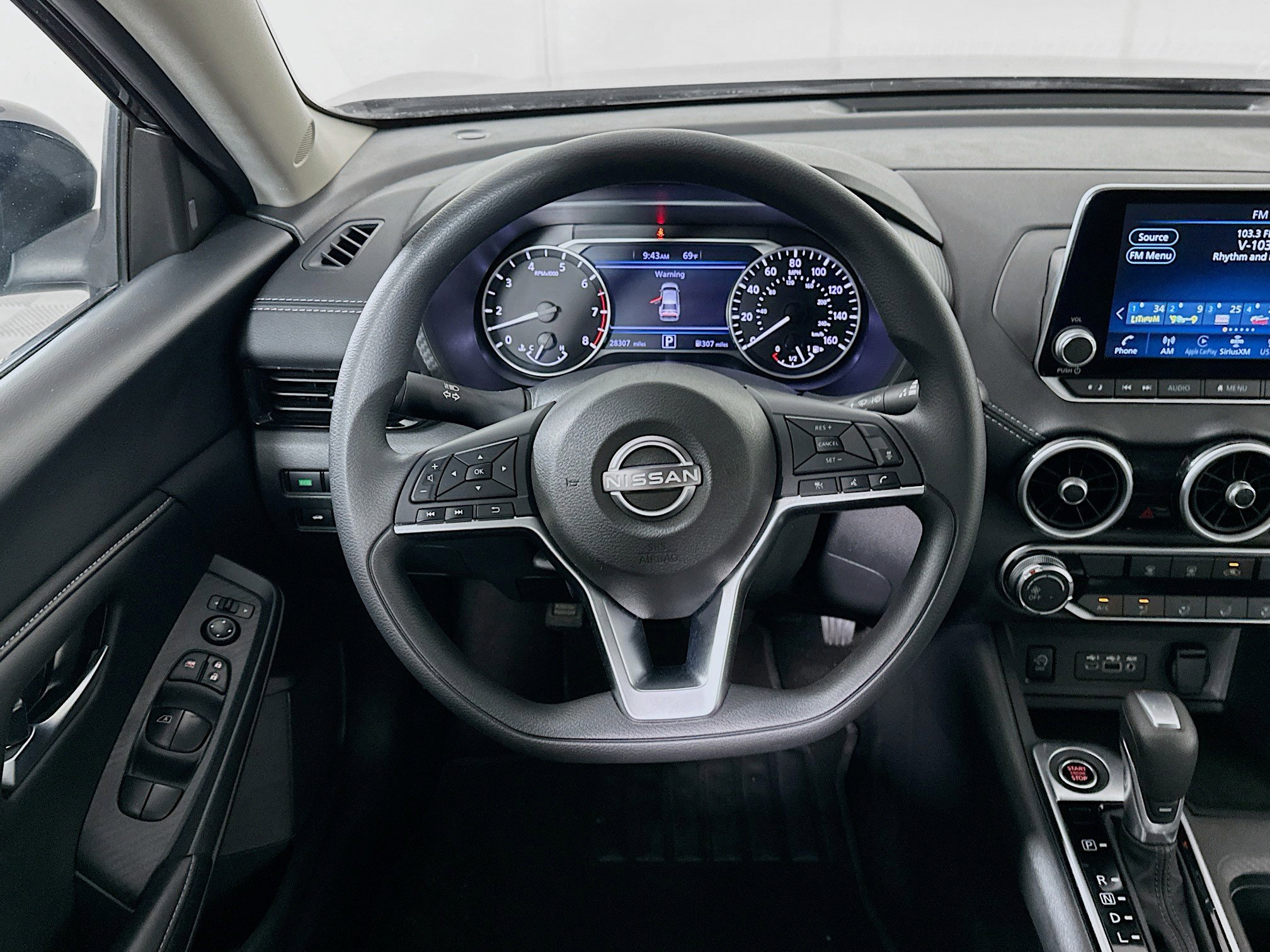 Used 2025 Nissan Sentra SV FWD image 17