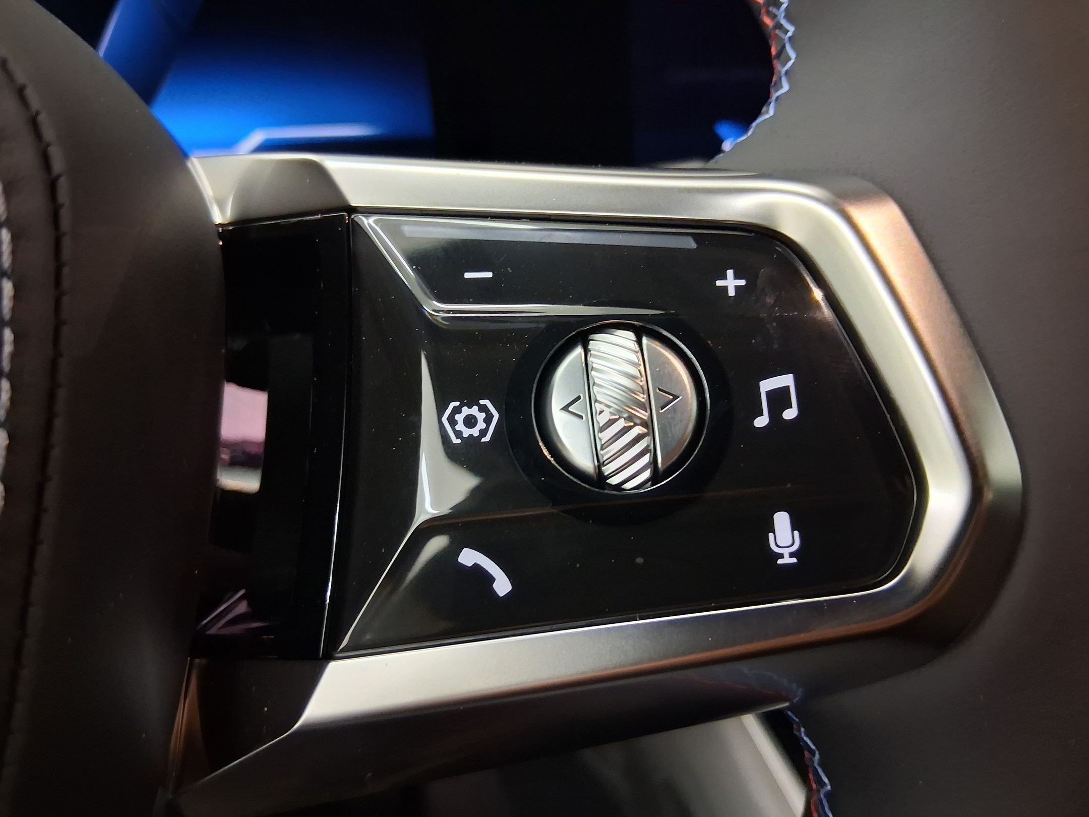 New 2026 BMW i7 M70 w/ Executive Package AWD/4WD image 23