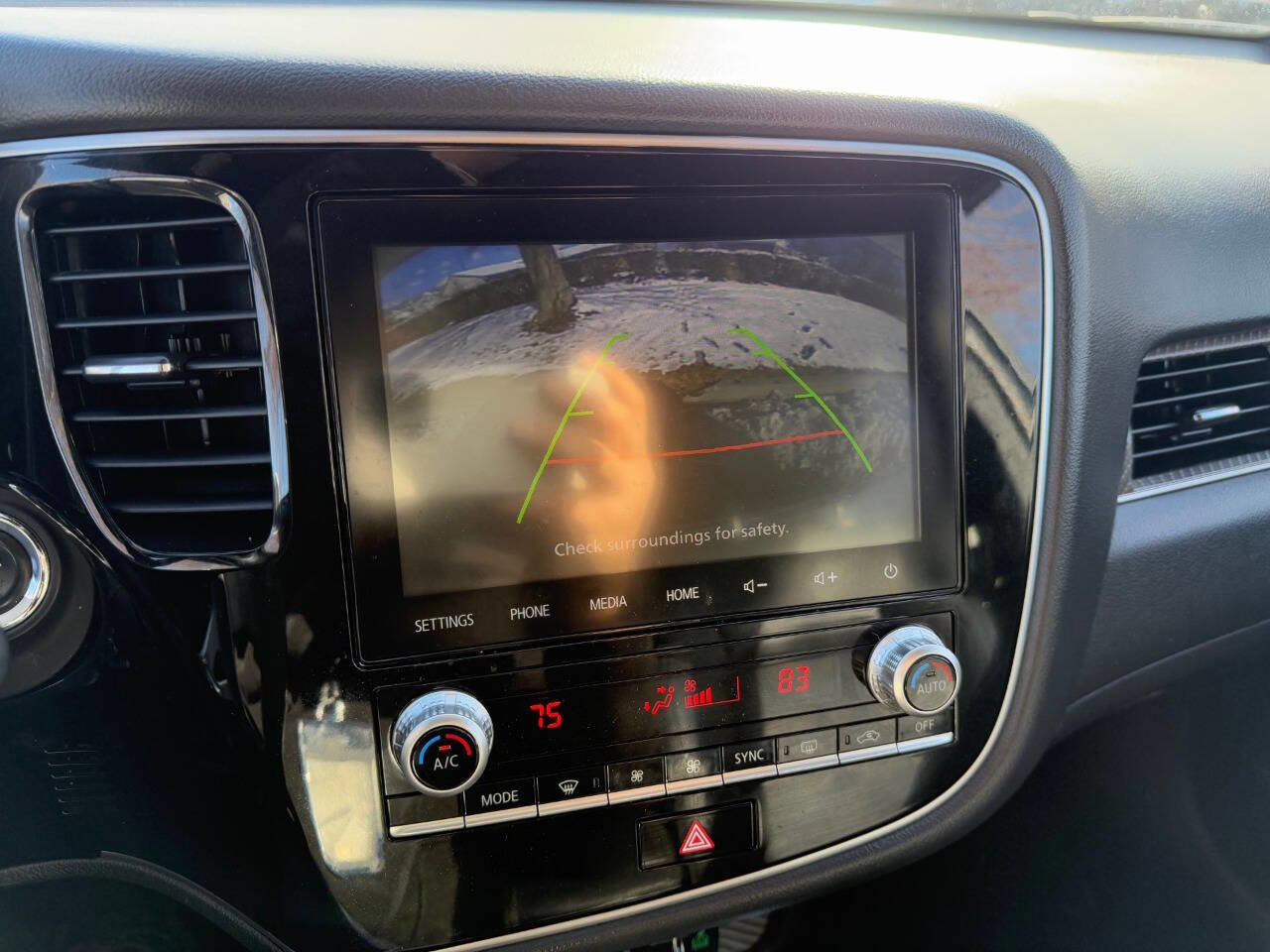 Used 2022 Mitsubishi Outlander SEL AWD/4WD image 12